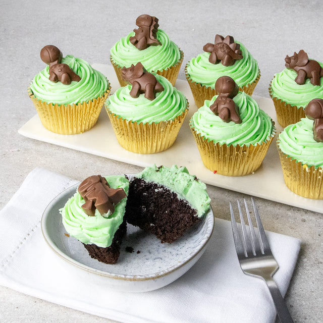 Chocolate sponge cupcake
with topper